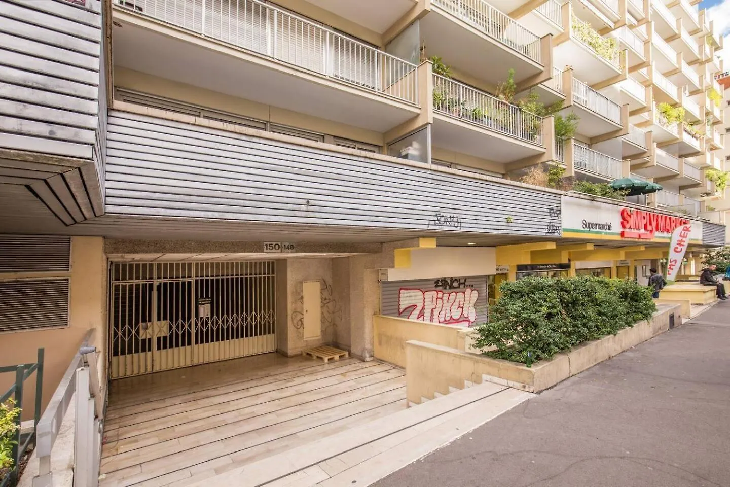 Rue Saint-Maur 1-Bed Studio Balcony And View Paris Daire